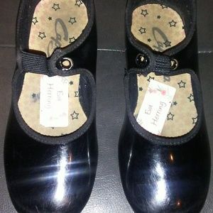 Capezio Black patent shiny tap shoes, size 11.5